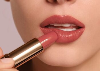 12 Most Flattering Subtle Nude Lipstick Shades For Every Skin Tone