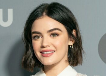 Best Medium-Length Bob Haircuts