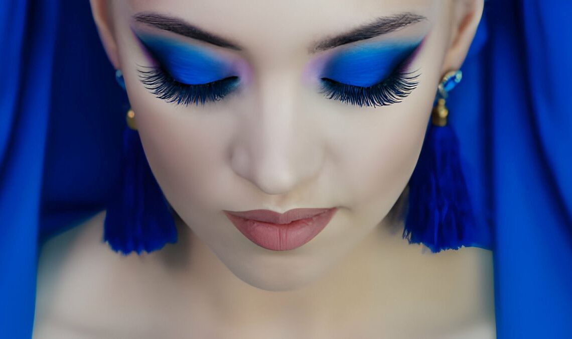 21 Stunning Blue Eyeshadow Looks For Brown Eyes To Try This Year