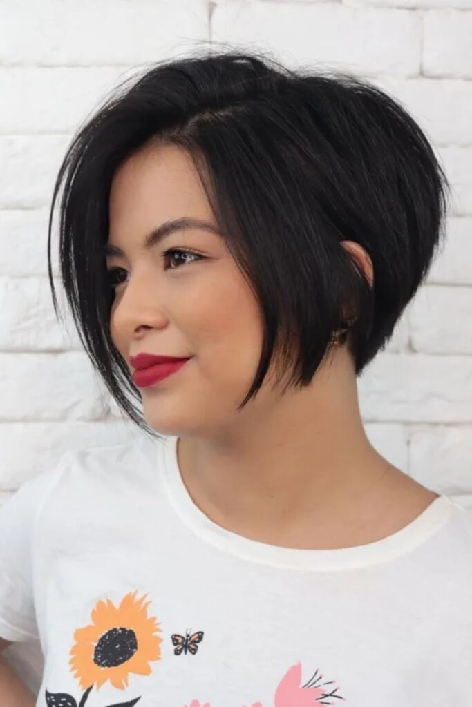 Almost Bob Haircut With Stacked Layers