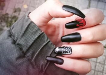 Amazing Halloween Nails