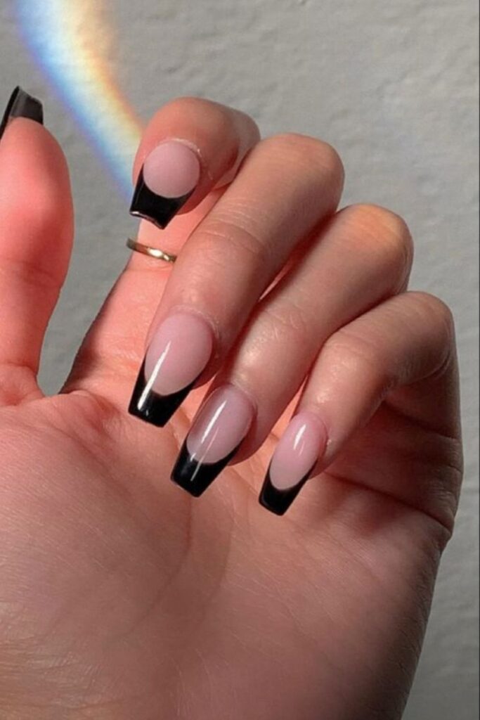 Black French Tip Nails