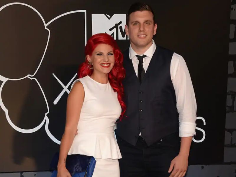 Carly Aquilino’s Girlfriend Chris Distefano