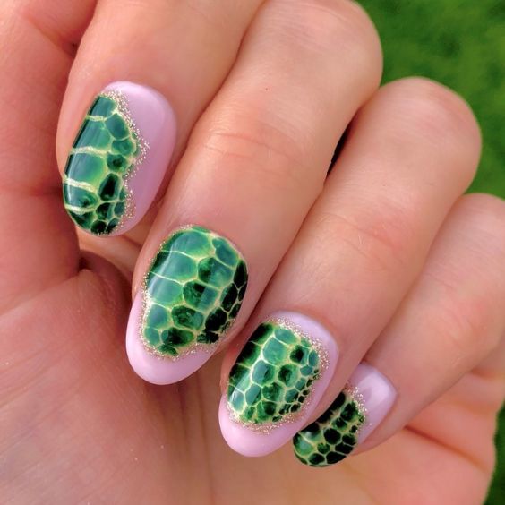 Crocodile Short Gel Nails