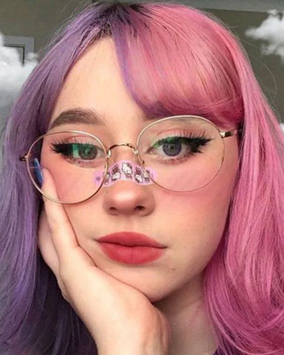 E-Girl Makeup For Glasses Wearers