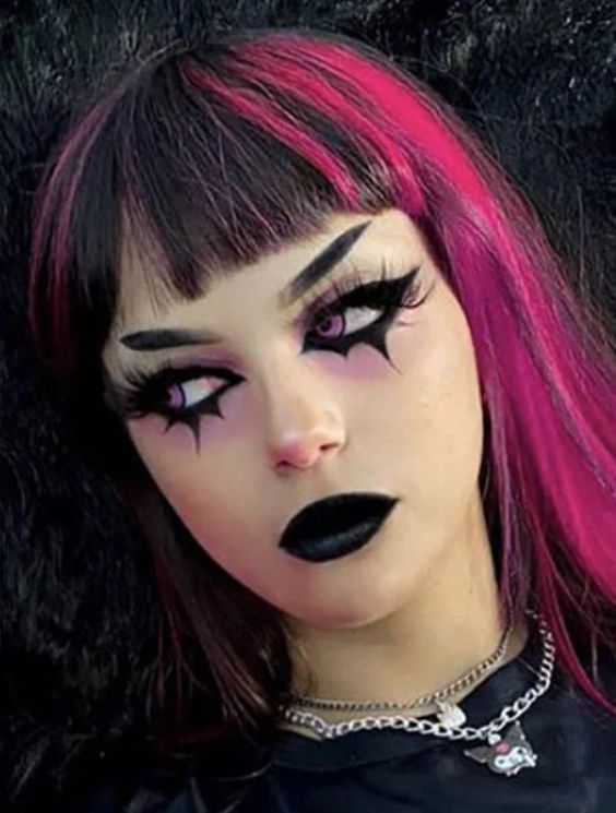 Emo E-Girl Makeup Look