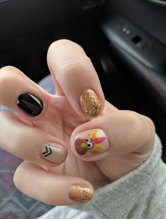 Gobble Gobble Nails