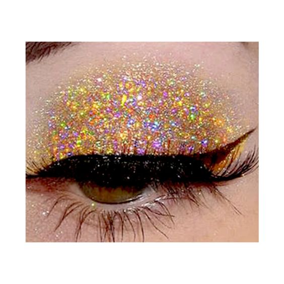 Gold Glitter Eyeshadow Look