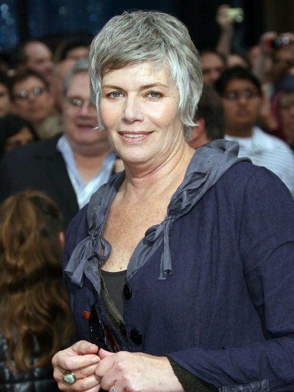 Kelly McGillis