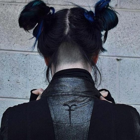 Ponytail Undercut