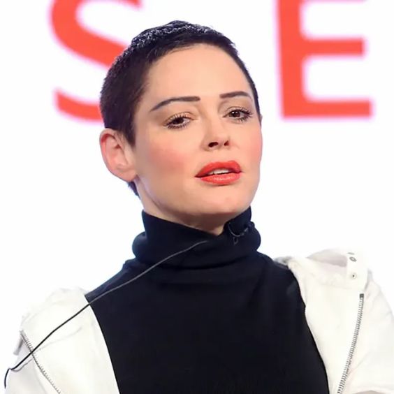 Rose McGowan’s Minimalist Do