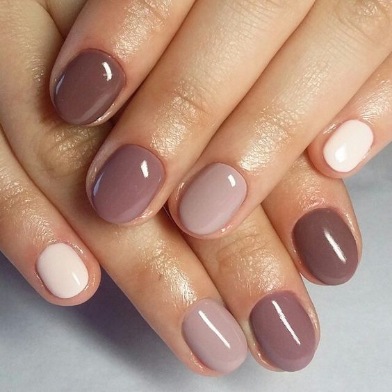 Short Gel Nails in Neutral Hues