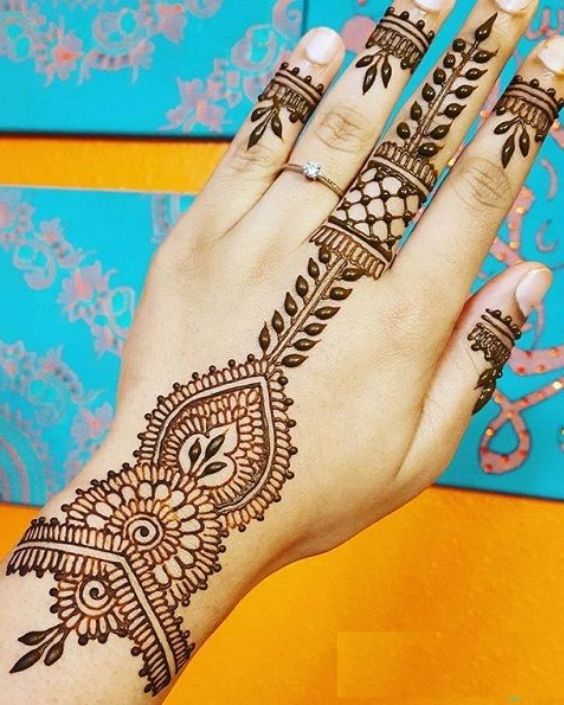 Single-stroke Henna Designs