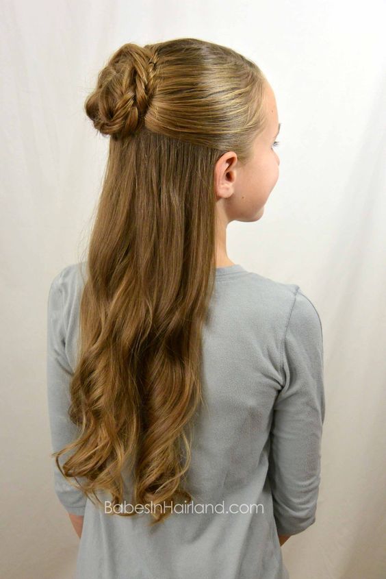 Twisted Victorian Half-Up Bun