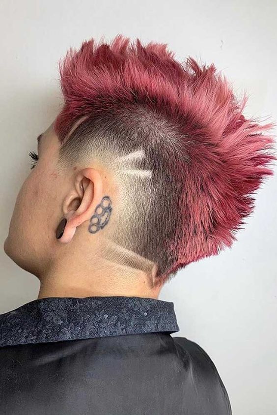  Textured Undercut: Bold and Fearless