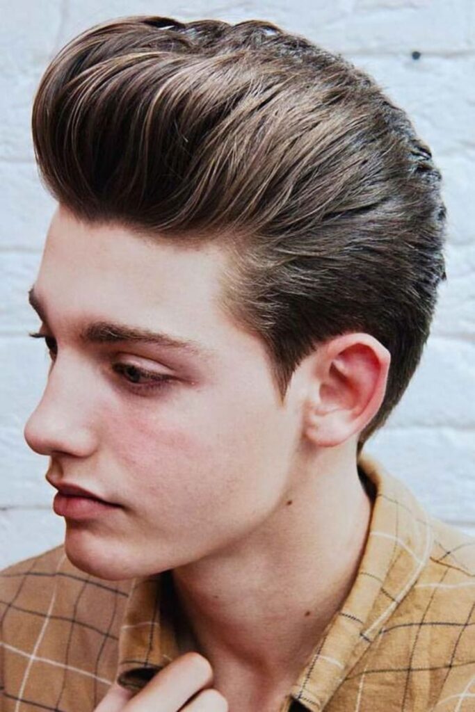 Modern Pompadour
