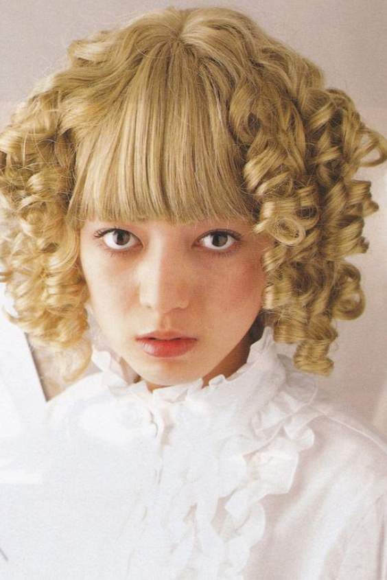 Victorian-inspired Short Ringlets