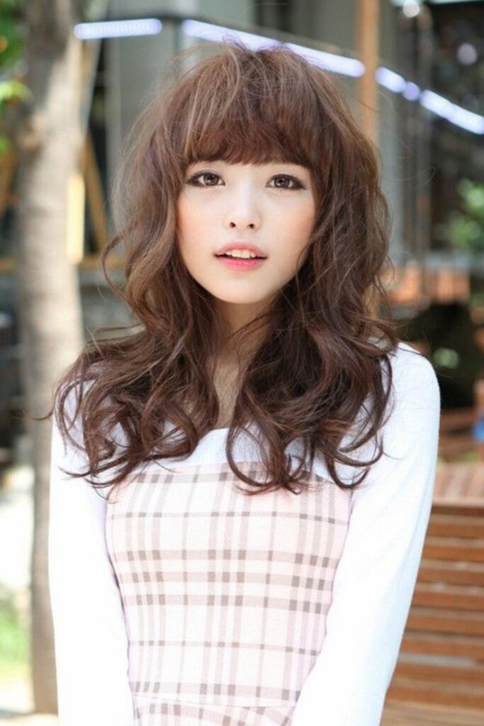 Wavy Hair With Front Bangs