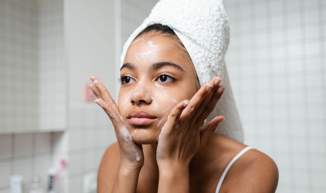 Ways to Maintain Clear Skin & Prevent Acne Break-Outs