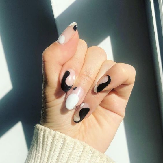 Yin Yang Oval Nails